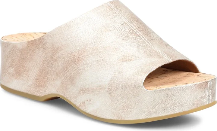 Light Gold Metallic