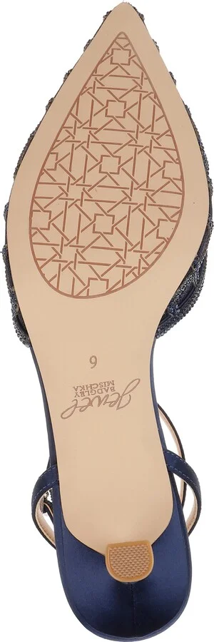 Yesenia Pointy Toe Pump - Image 6