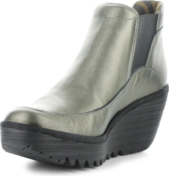 Yofi Wedge Chelsea Boot - Image 11