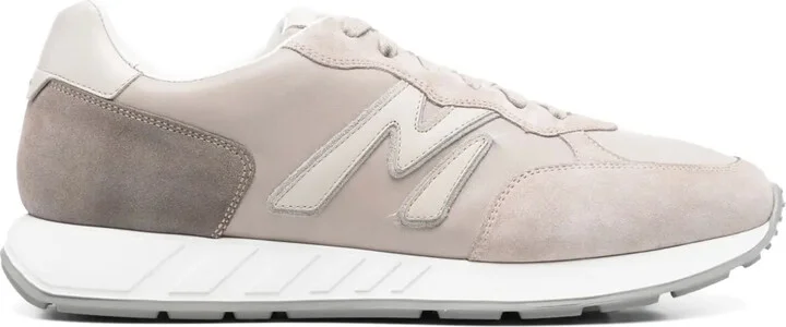 Yoki sneakers