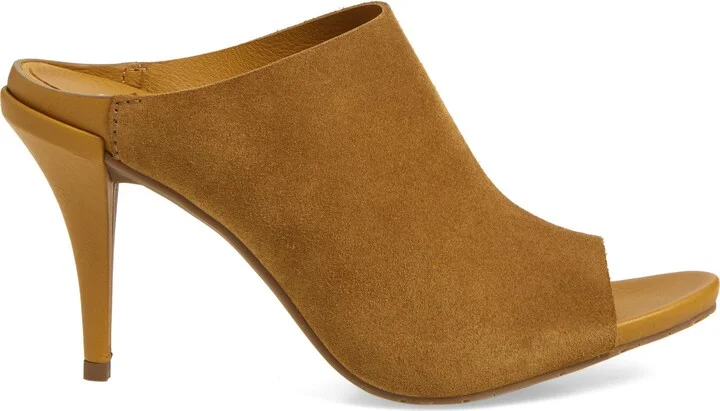 Yoko Sandal - Image 3