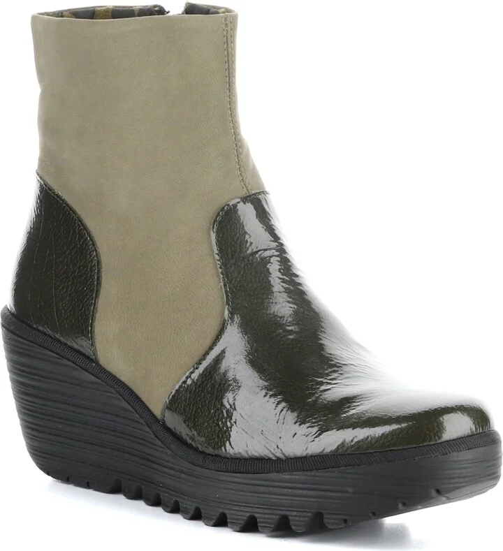 Yuxi Wedge Boot