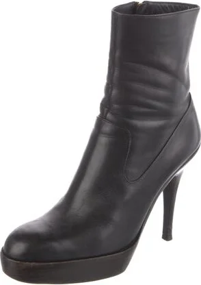 Yves Saint Laurent - Image 2