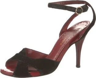 Yves Saint Laurent - Image 2