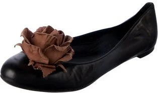 Yves Saint Laurent - Image 2