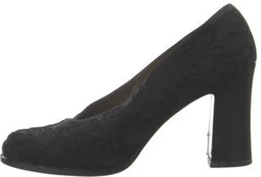 Yves Saint Laurent
