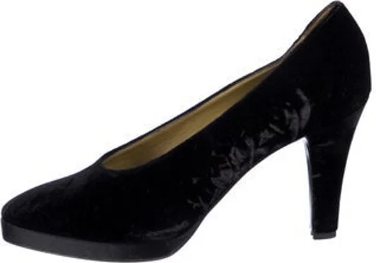 Yves Saint Laurent