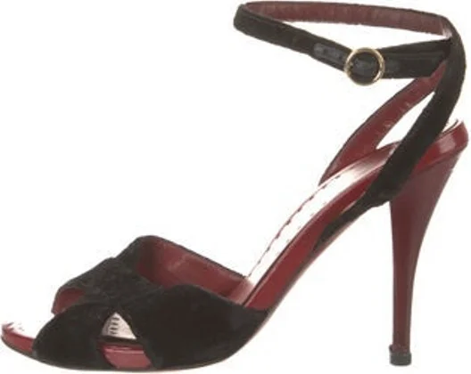 Yves Saint Laurent