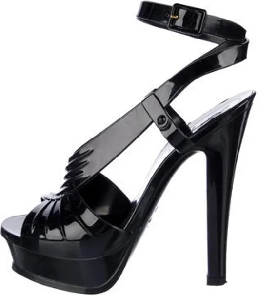 Yves Saint Laurent