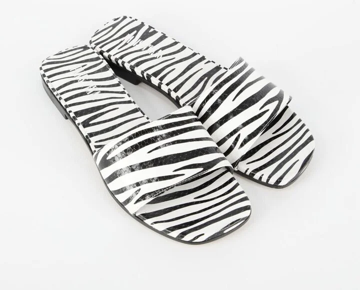 Zebra-Print Flat Sandals - Image 5