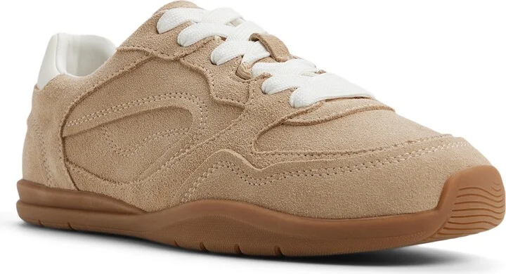 Zendaya Sneaker