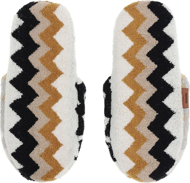 Zigzag Pattern Slippers - Image 2