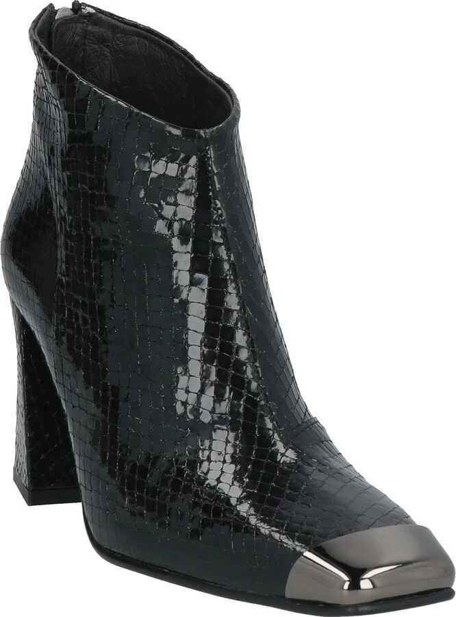 Zinda Woman Ankle boots - Image 4