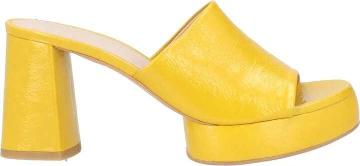 Zinda Woman Sandals - Image 3