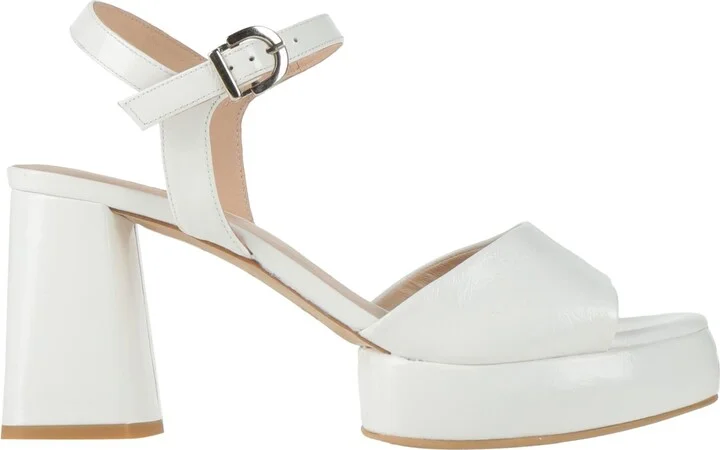 Zinda Woman Sandals - Image 3
