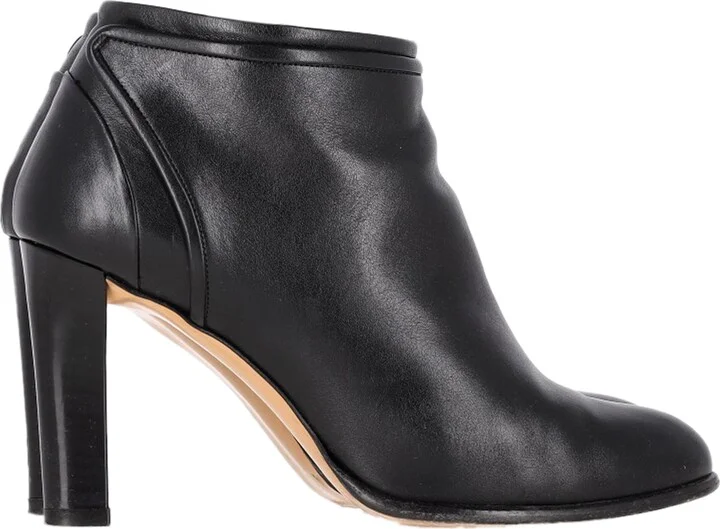 Zipped High-Heeled Ankle Boots in Black Leather