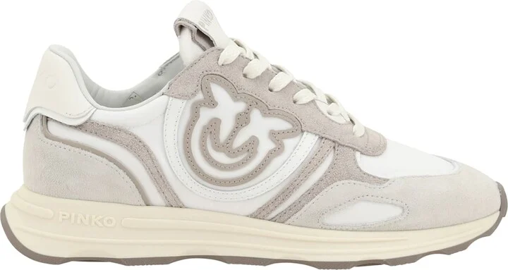 Zoe Sneakers