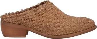Zoe Woman Mules & Clogs