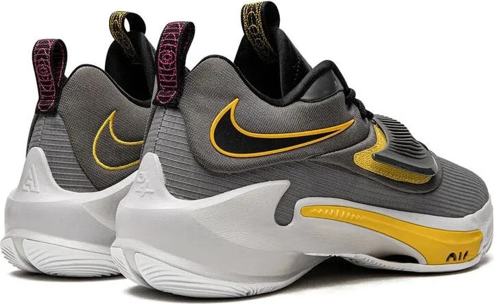 Zoom Freak 3 "Low Battery" sneakers - Image 3