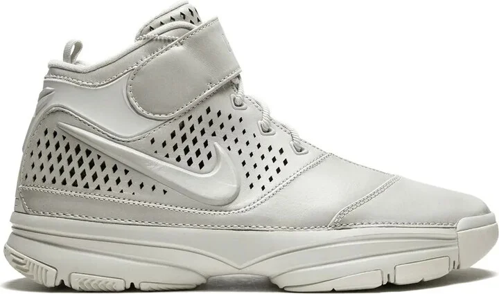 Zoom Kobe 2 "Fade To Black" sneakers