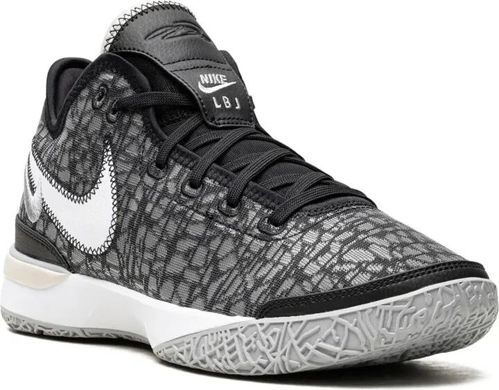 Zoom LeBron NXXT Gen "Black / Wolf Grey" sneakers - Image 2