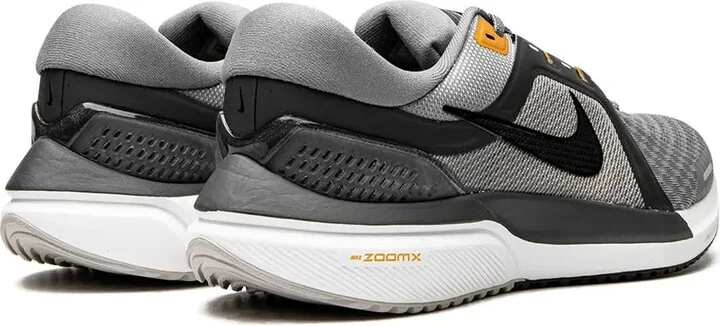 Zoom Vomero 16 low-top sneakers - Image 3
