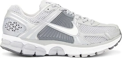 Wolf Grey  White  & Metallic Silver