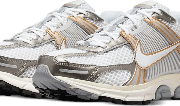 Zoom Vomero 5 "PlatinumTint/Metallic Gold" sneakers - Image 2