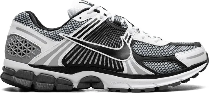 Zoom Vomero 5 SE SP "Black/Metallic Silver" sneakers