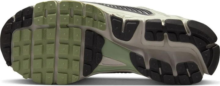 Zoom Vomero 5 Sneaker - Image 4