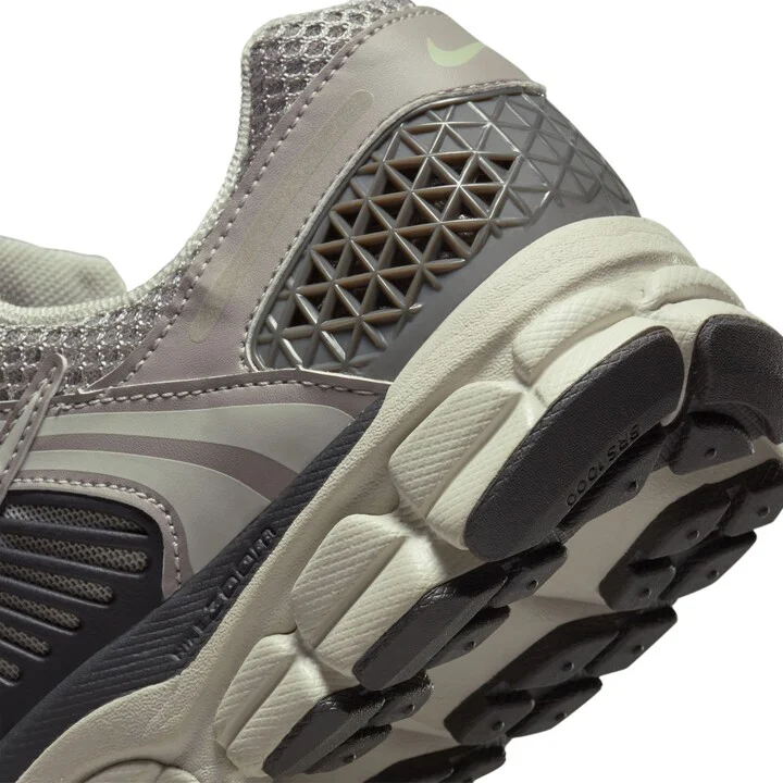 Zoom Vomero 5 Sneaker - Image 7