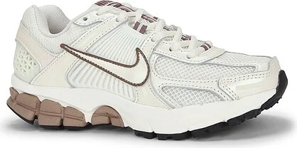 Zoom Vomero 5 Sneaker - Image 2