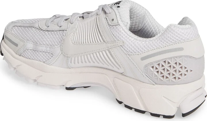 Zoom Vomero 5 SP Sneaker - Image 2
