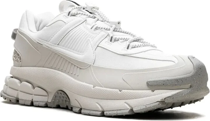 Zoom Vomero Roam sneakers - Image 2