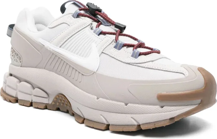 Zoom Vomero Roam sneakers - Image 2