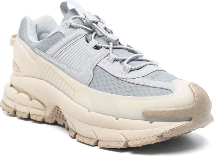 Zoom Vomero Roam sneakers - Image 2