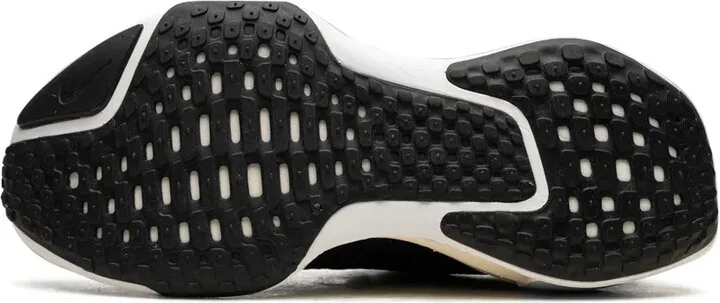 ZoomX Invincible Run 3 "Black/White" sneakers - Image 4
