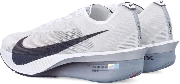 Zoomx Vaporfly sneakers - Image 3