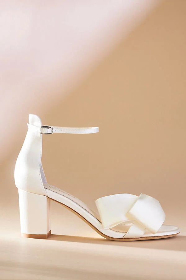 Zoya Heels