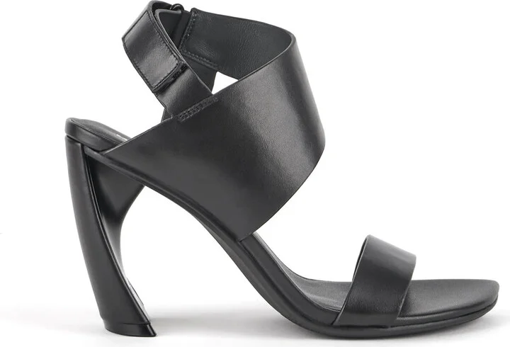 Zuma Sandal Hi - Black
