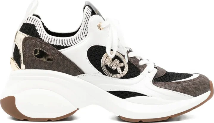 Zuma sneakers